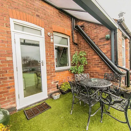 107A - 3 Double Bedrooms Lytham St Annes Exterior photo