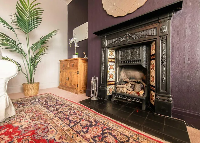 107A - 3 Double Bedrooms