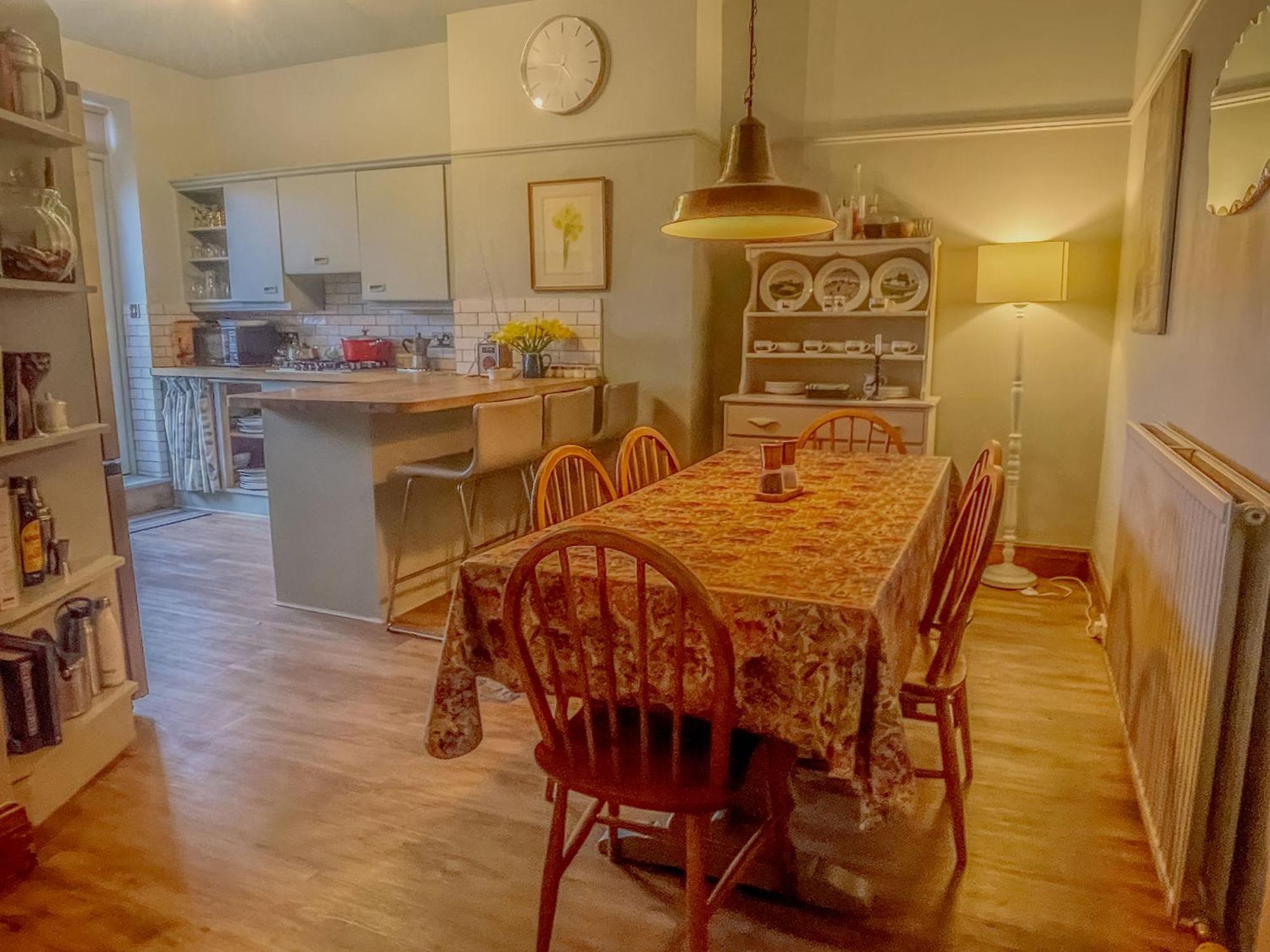 107a - 3 Double Bedrooms Apartment Lytham St Annes