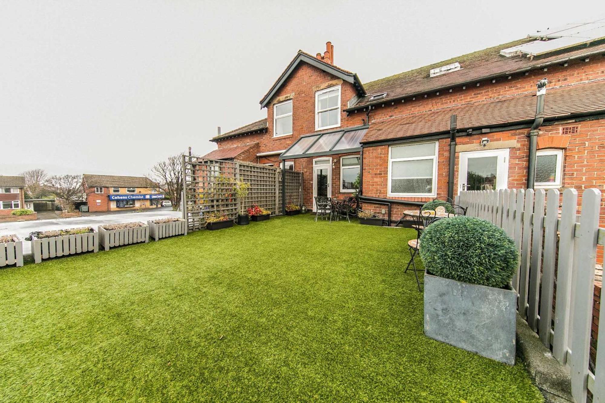 107a - 3 Double Bedrooms * Lytham St Annes