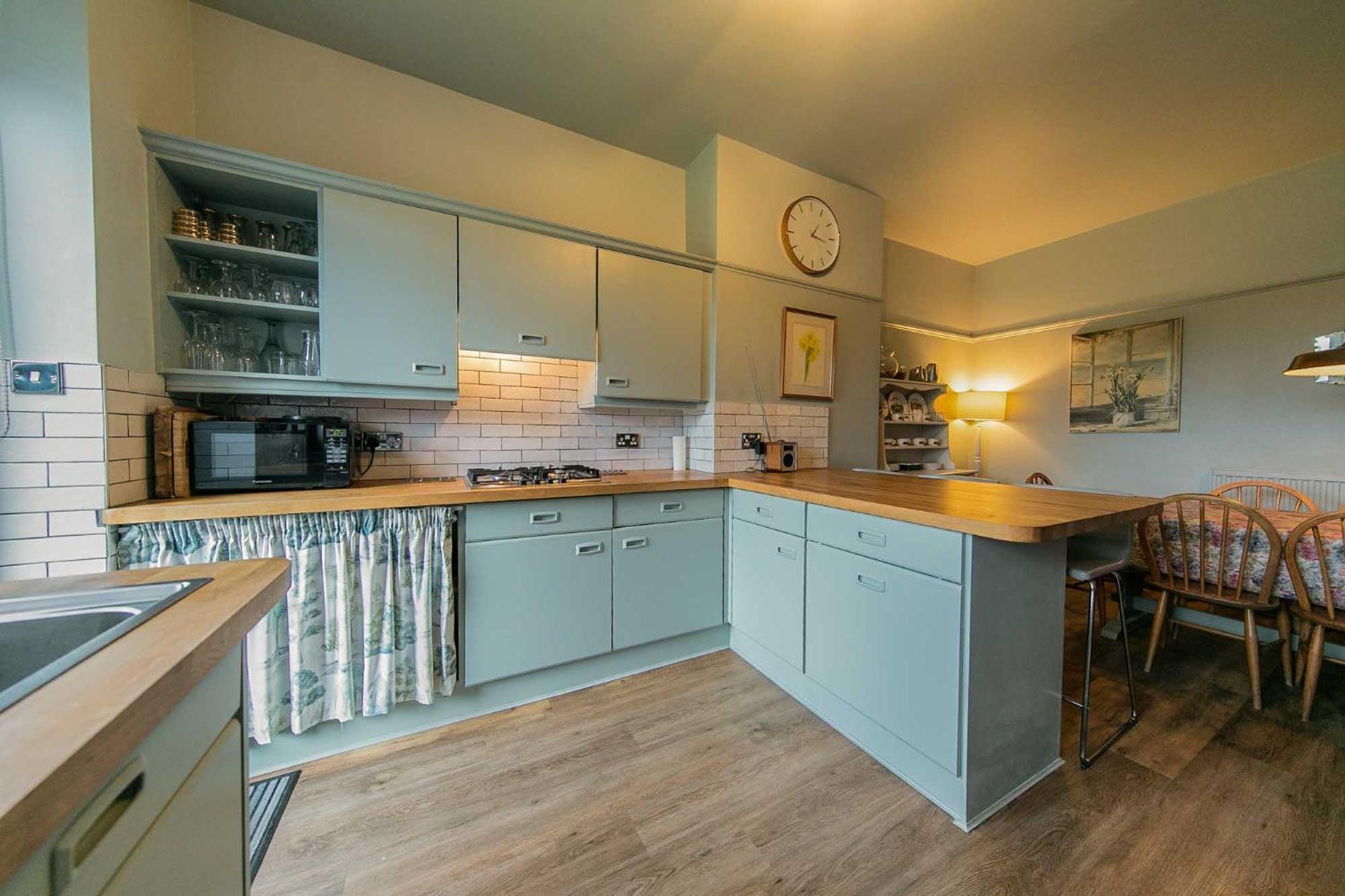 107a - 3 Double Bedrooms Lytham St Annes