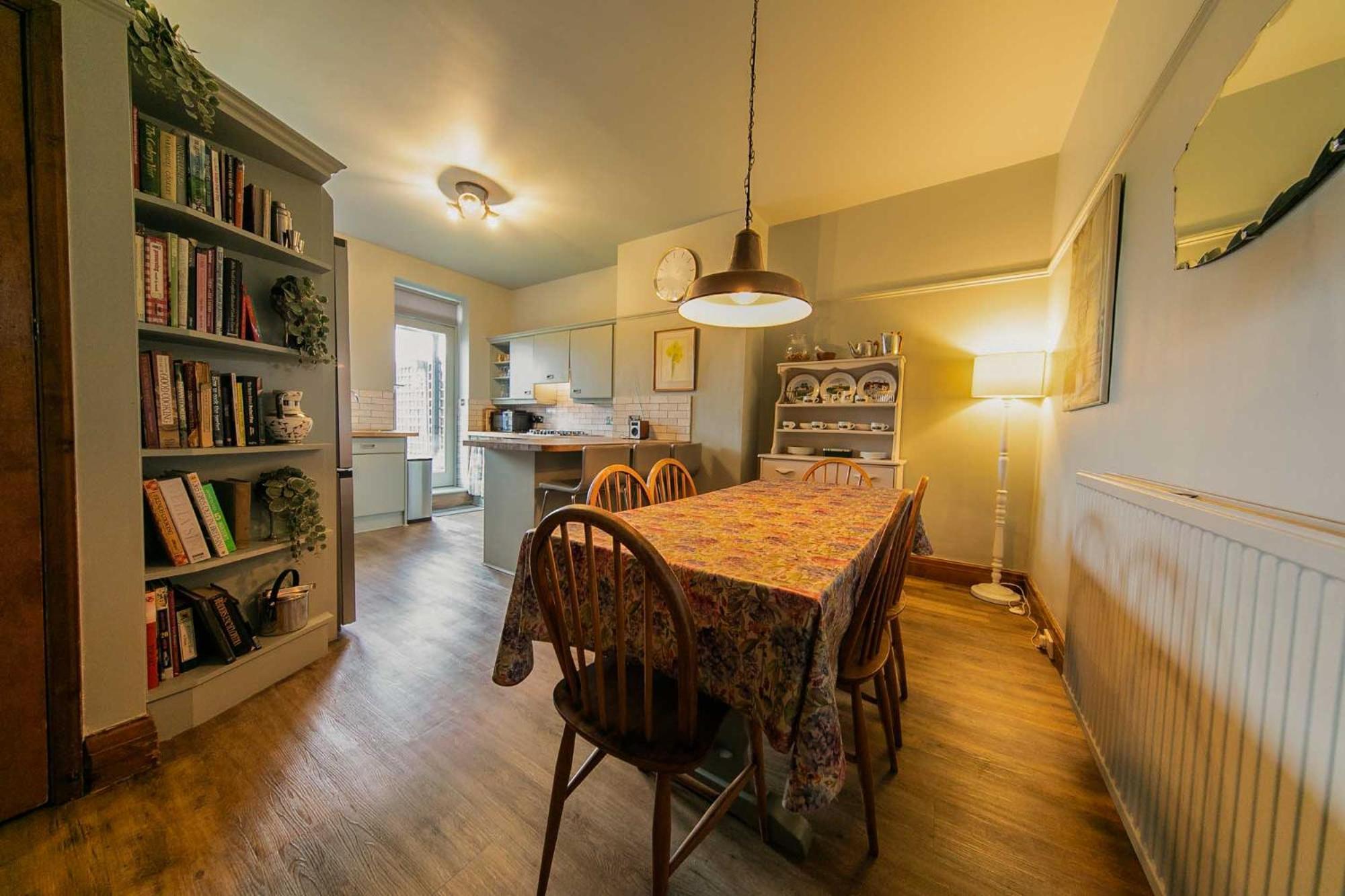 107a - 3 Double Bedrooms Apartment