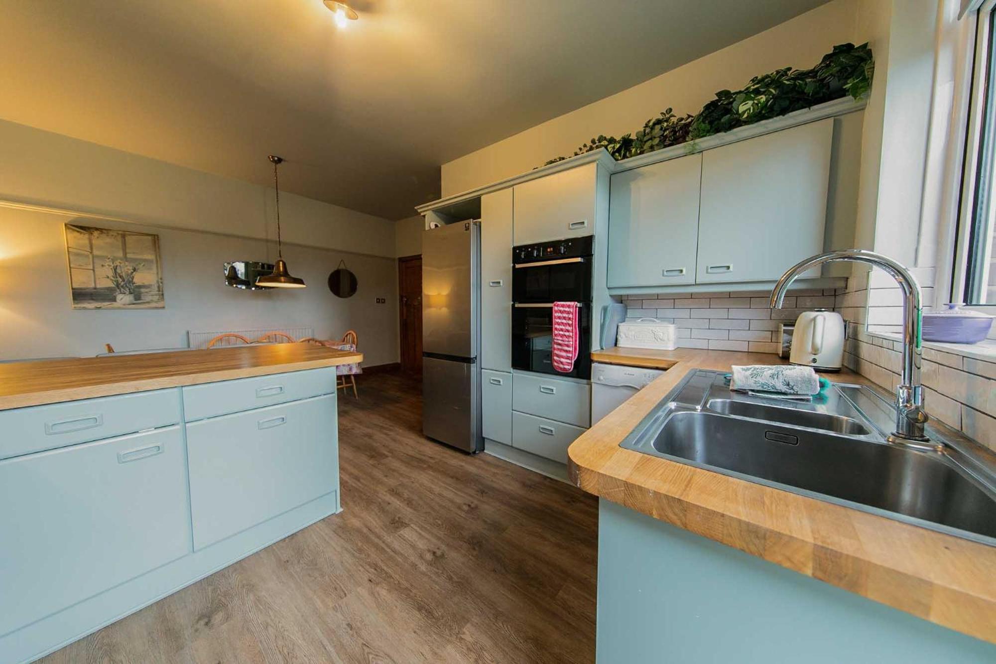 107a - 3 Double Bedrooms * Lytham St Annes