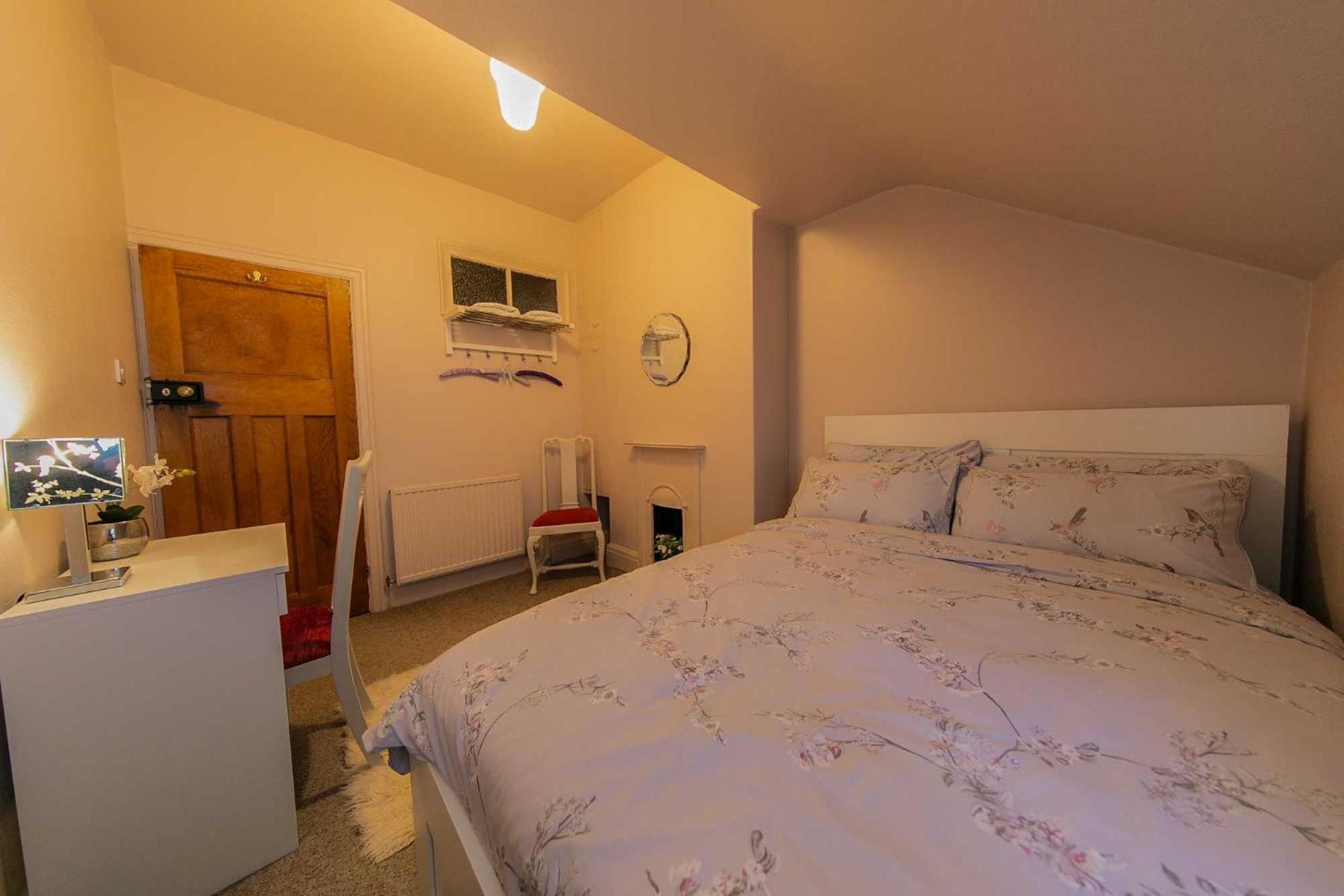 107a - 3 Double Bedrooms Apartment